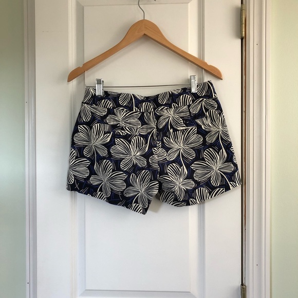 J. Crew Shorts Floral Pattern, sz 0 - Picture 2 of 6